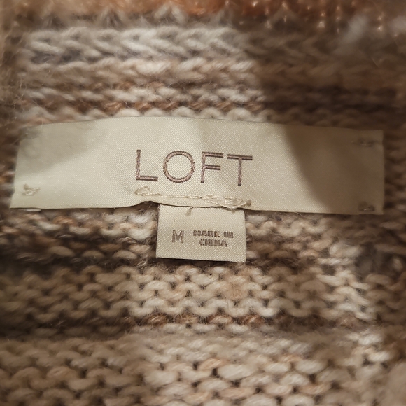 Women's Multicolor Knit Sweater - Picture 2 of 8